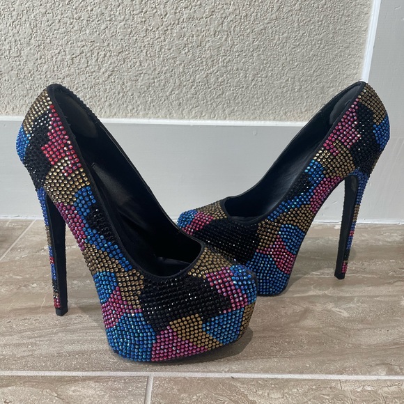 Steve Madden Heels - Picture 2 of 5